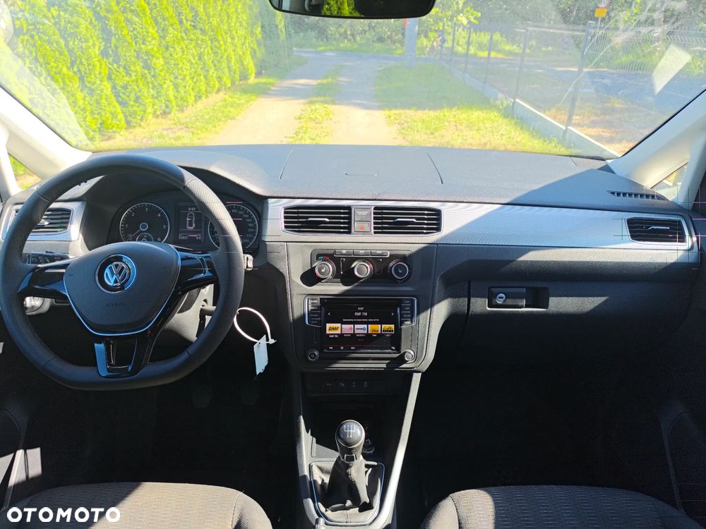 Volkswagen Caddy - 23