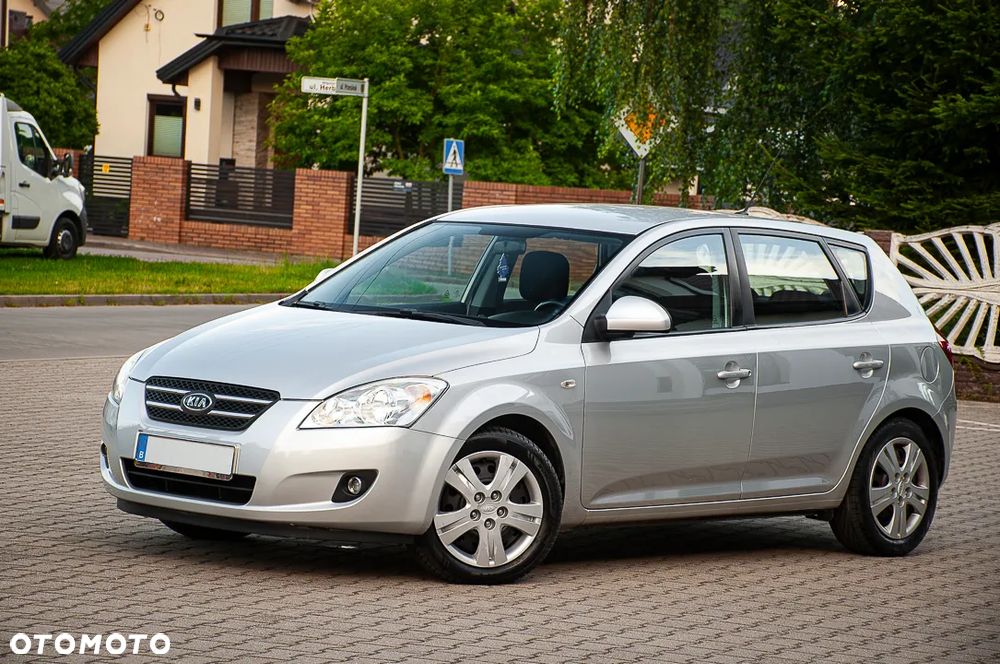 Kia Ceed 1.4 Comfort + - 11