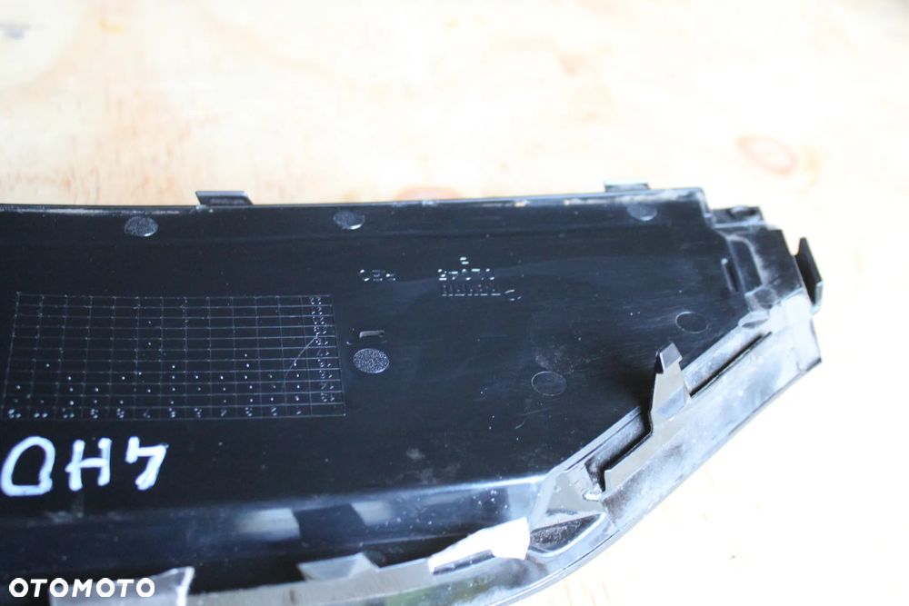 KRATKA ZDERZAKA PRAWA AUDI Q7 4M S LINE 4M0807152B 2017 - 10