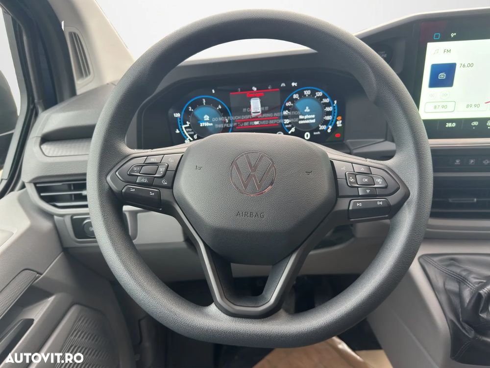 Volkswagen Caravelle - 10