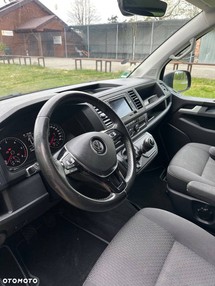 Volkswagen Multivan - 35