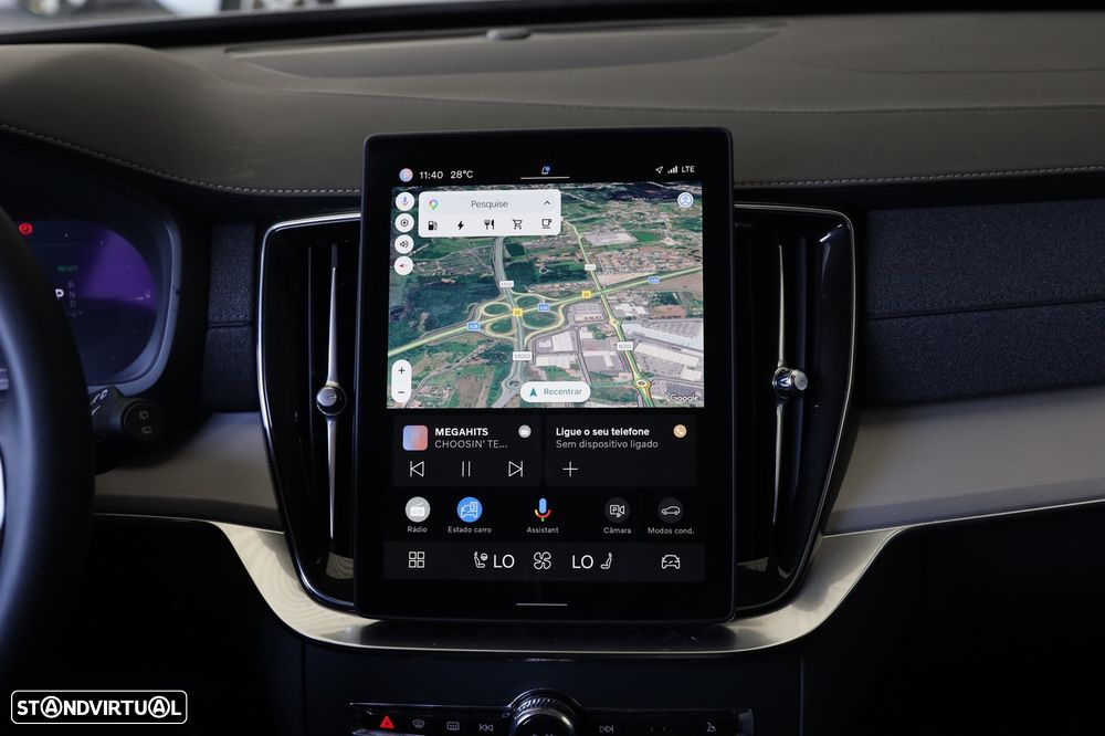 Volvo XC 90 T8 AWD Core - 25