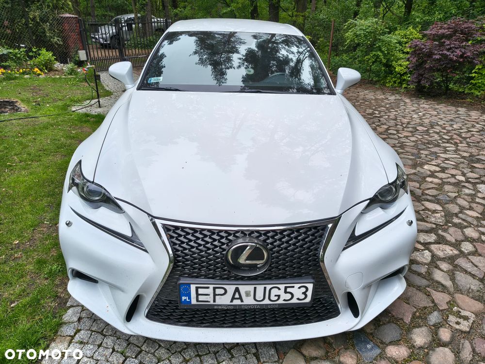 Lexus IS 200t F Sport - 4