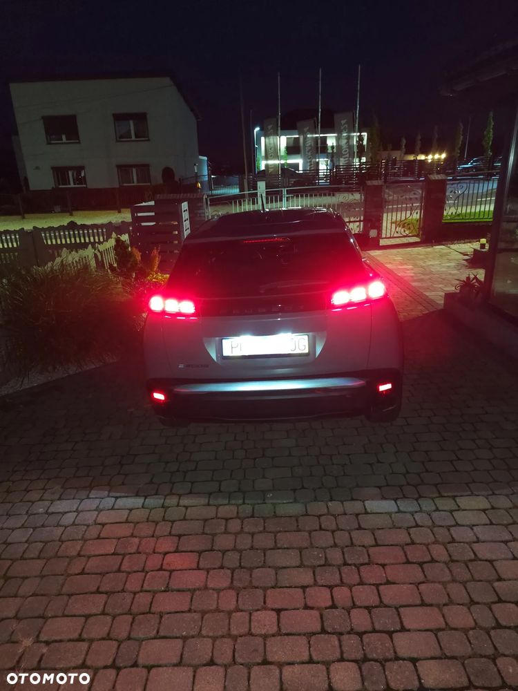 Peugeot 2008 50kWh Allure - 23