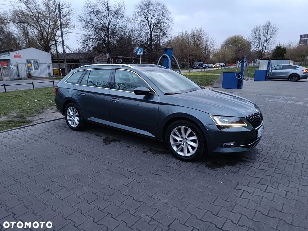 Skoda Superb 2.0 TDI 4x4 Style DSG - 1