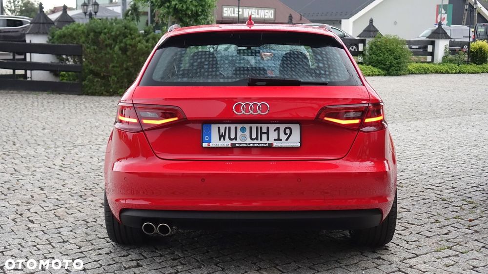Audi A3 Sportback - 13