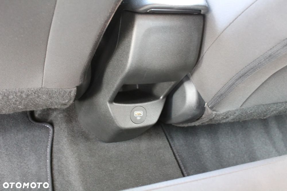 Hyundai i20 - 20