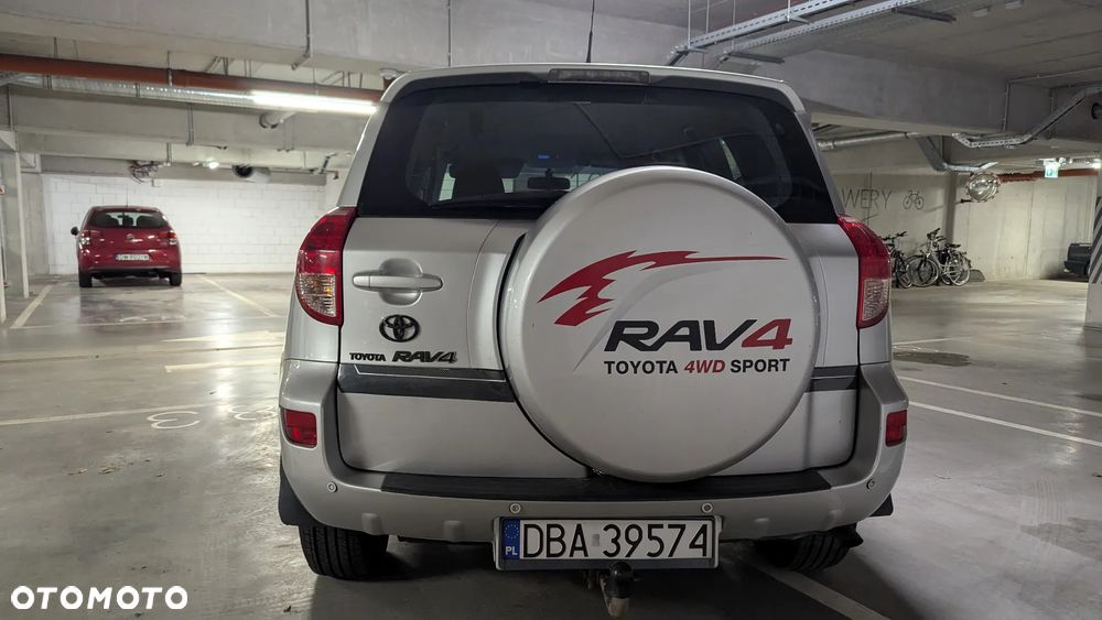 Toyota RAV4 - 7