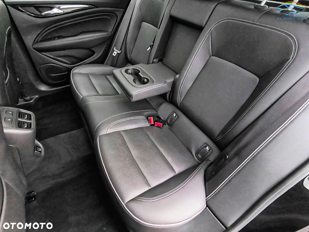 Opel Insignia 1.6 CDTI Executive - 16