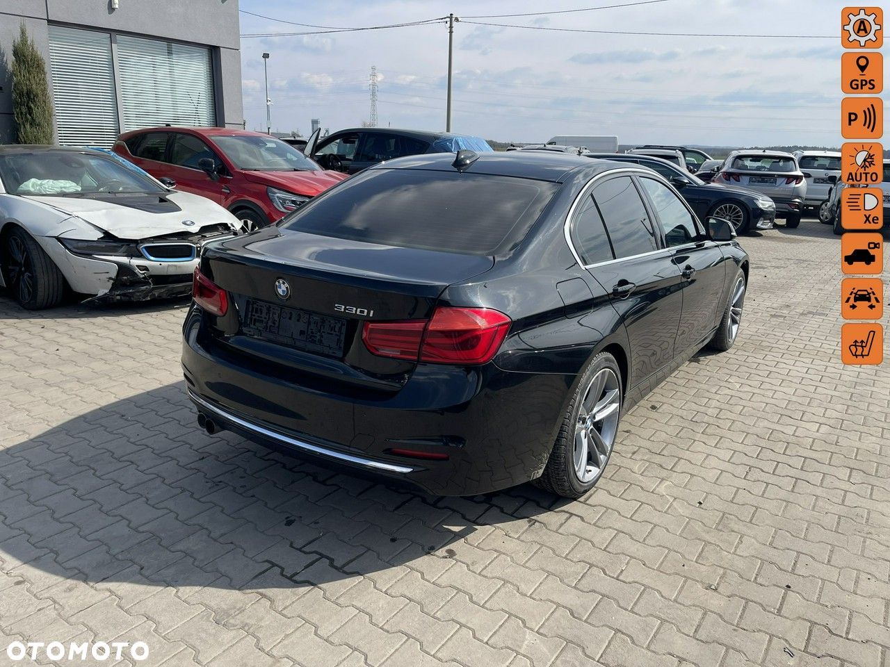 BMW Seria 3 330i sport - 1