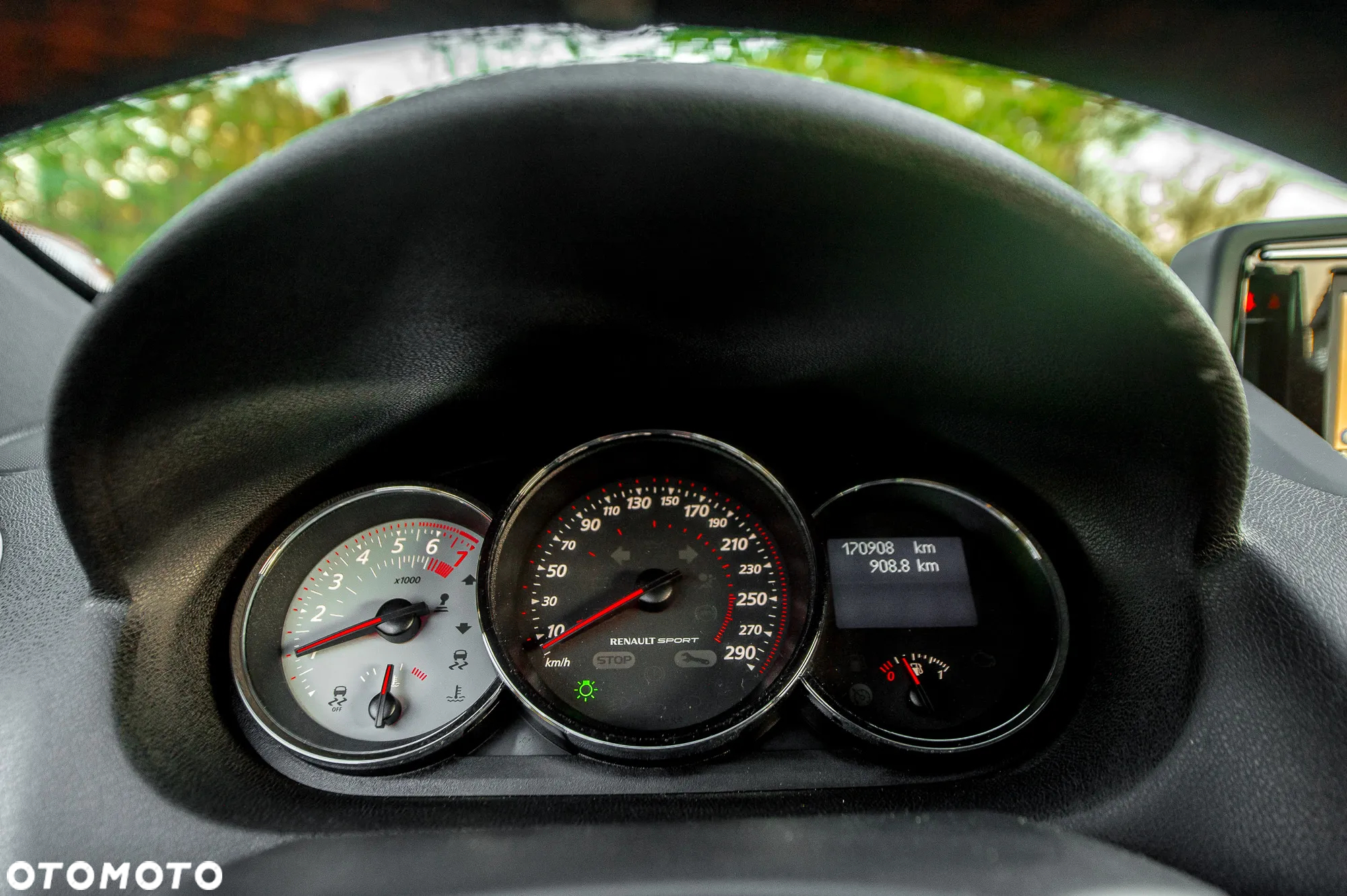 Renault Megane TCe 265 Coupe R.S Trophy - 25