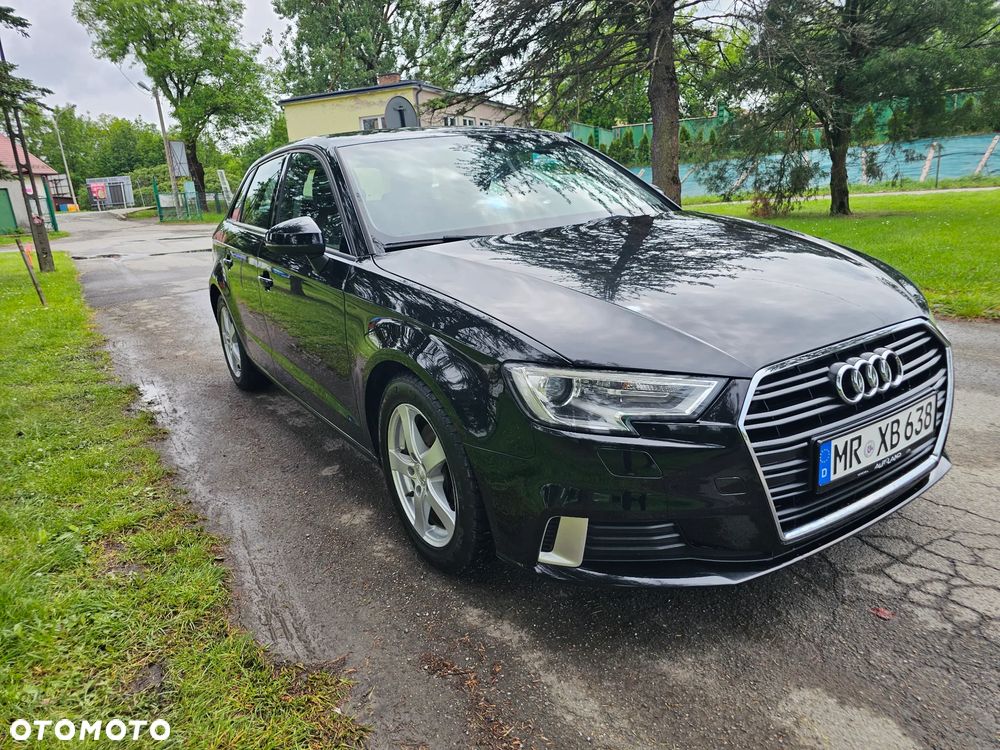 Audi A3 Sportback 2.0 TDI Ambiente - 3