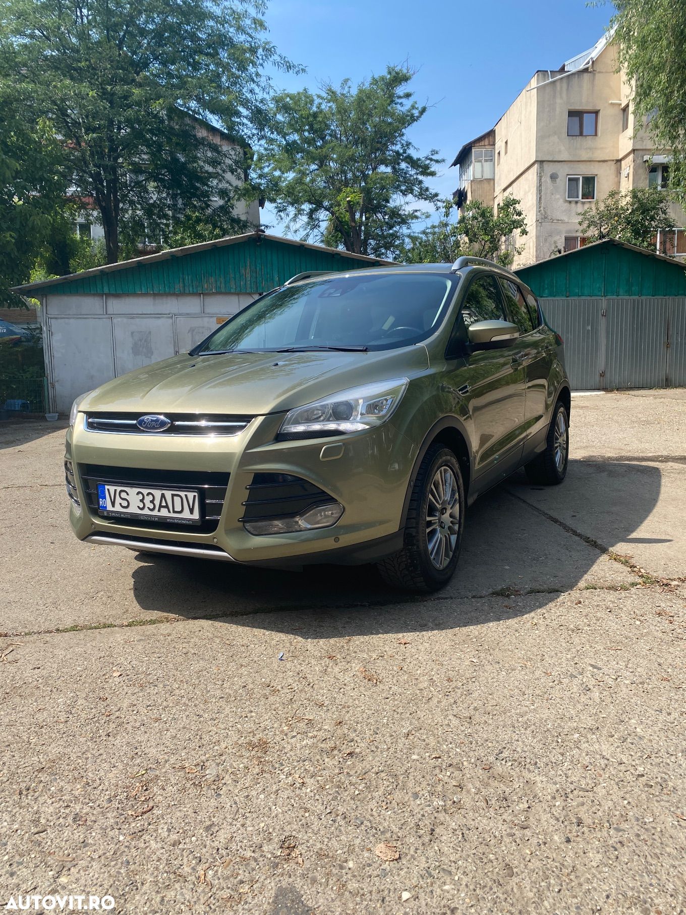 Ford Kuga - 1