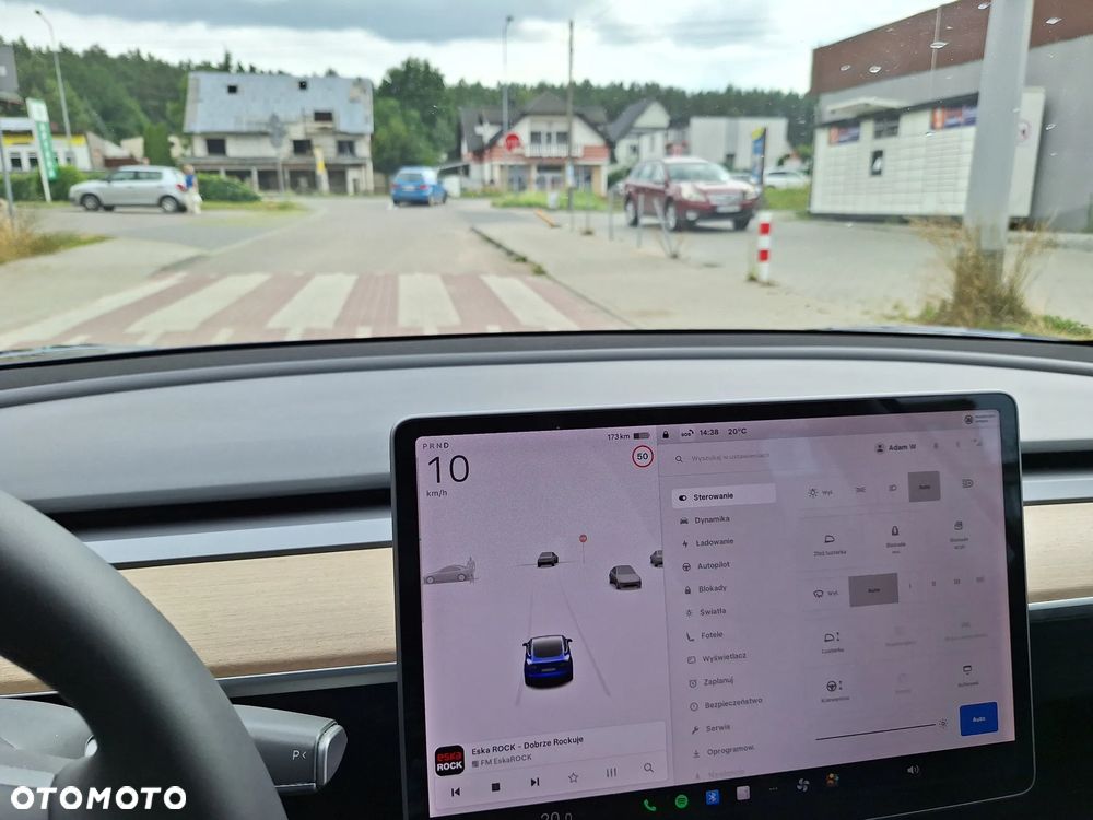 Tesla Model 3 Langstreckenbatterie Allradantrieb Dual Motor - 27