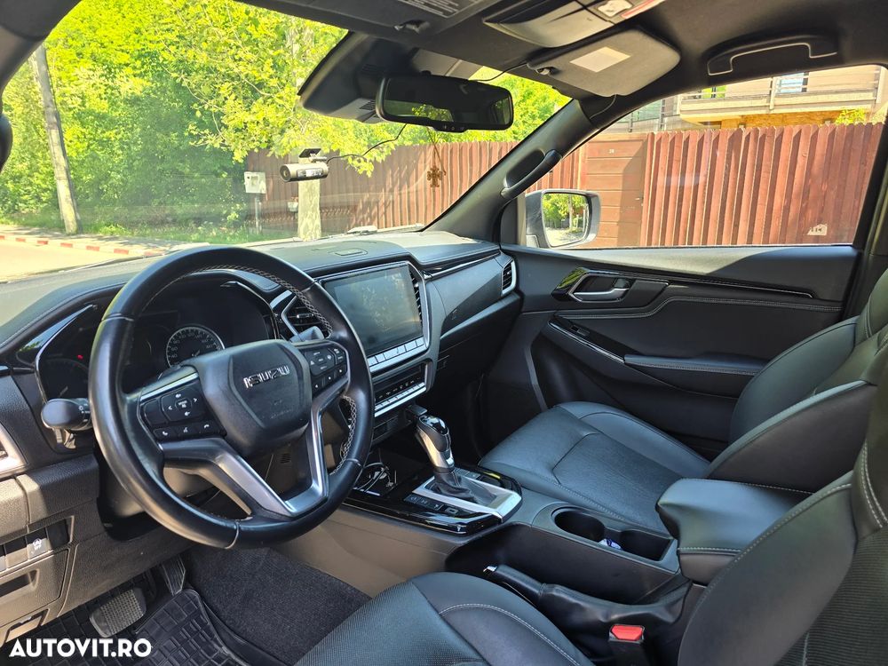 Isuzu D-Max 1.9 DSL 4x4 Double Cab AT Executive - 3