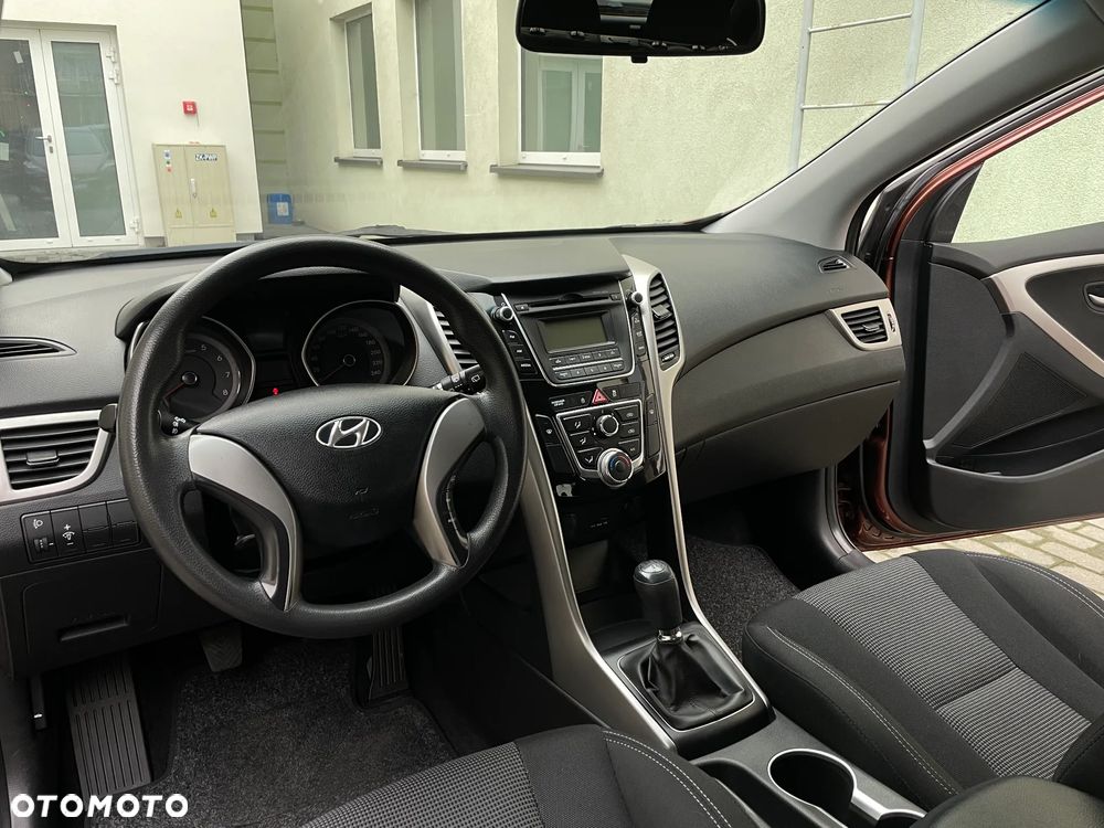 Hyundai i30 1.4 Comfort - 8