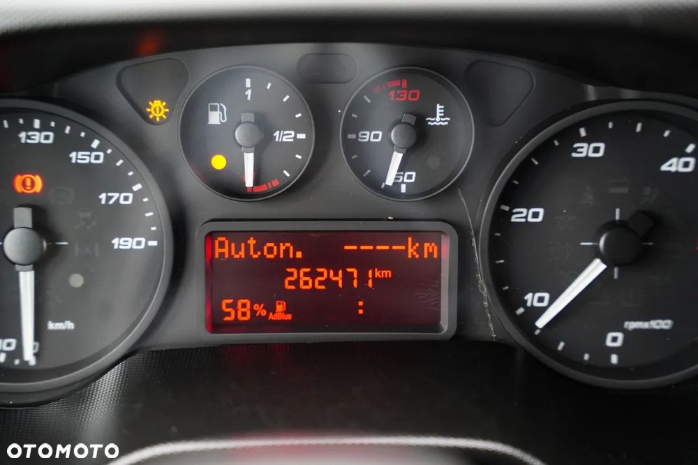 Iveco DAILY 35-150 / CHŁODNIA / THERMO KING / MANUAL / BLIŹNIAK / 3 MIEJSCA / - 37