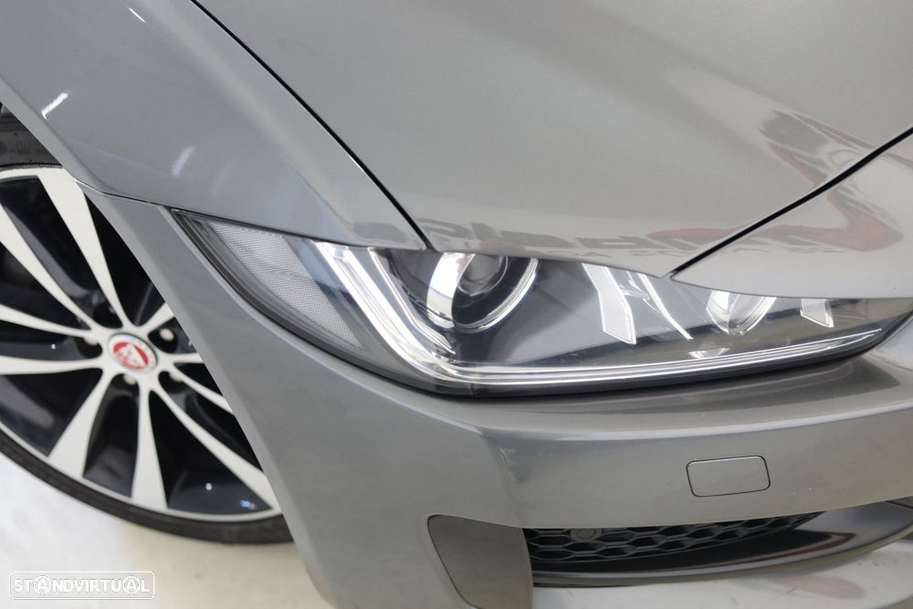 Jaguar XE 2.0 D R-Sport Aut. - 39