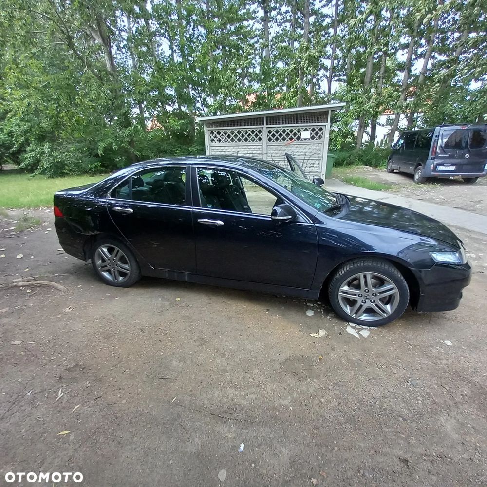 Honda Accord 2.0 i Executive - 10