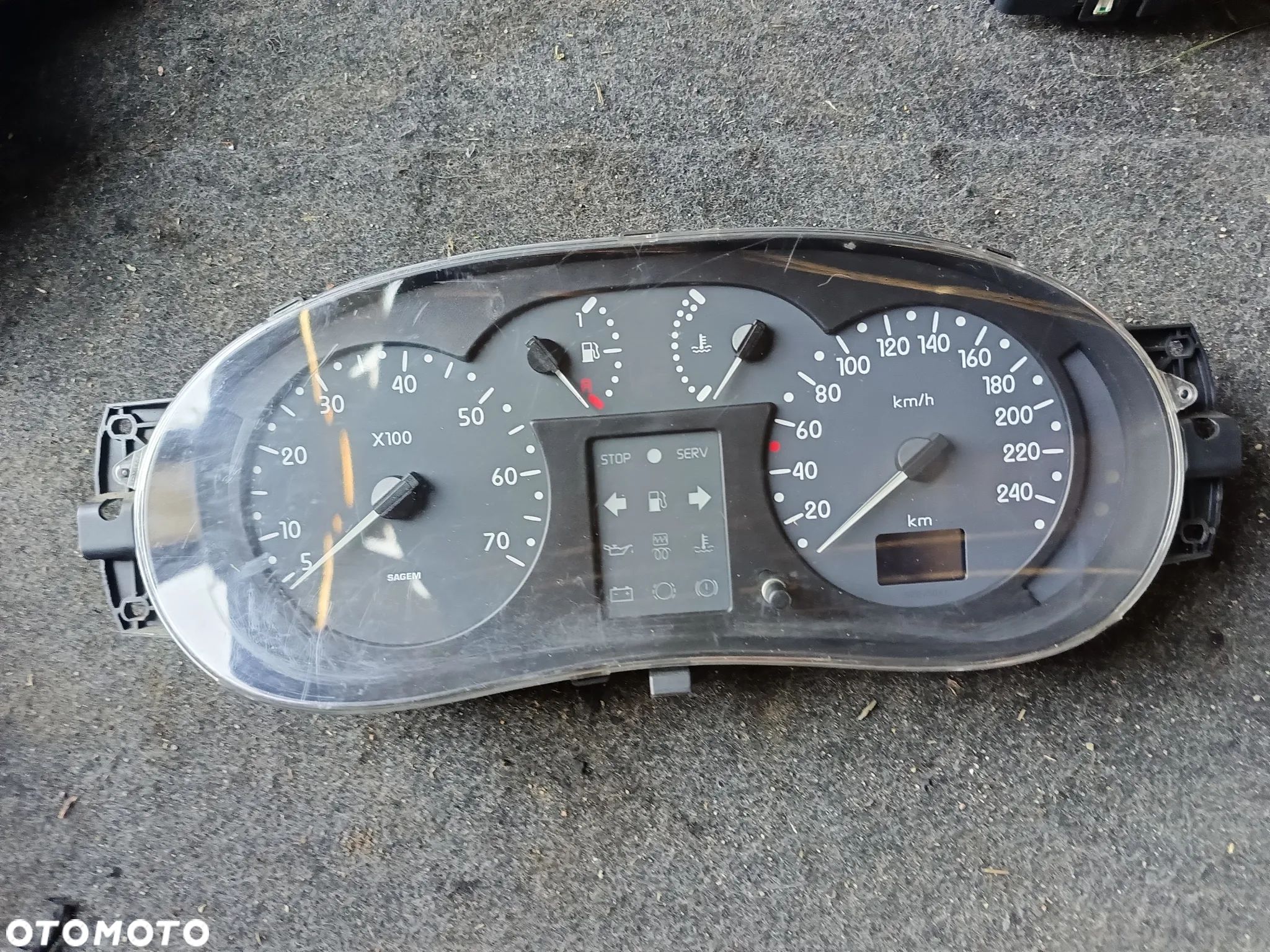 LICZNIK ZEGAR CLIO 2 P8200054429 - 1