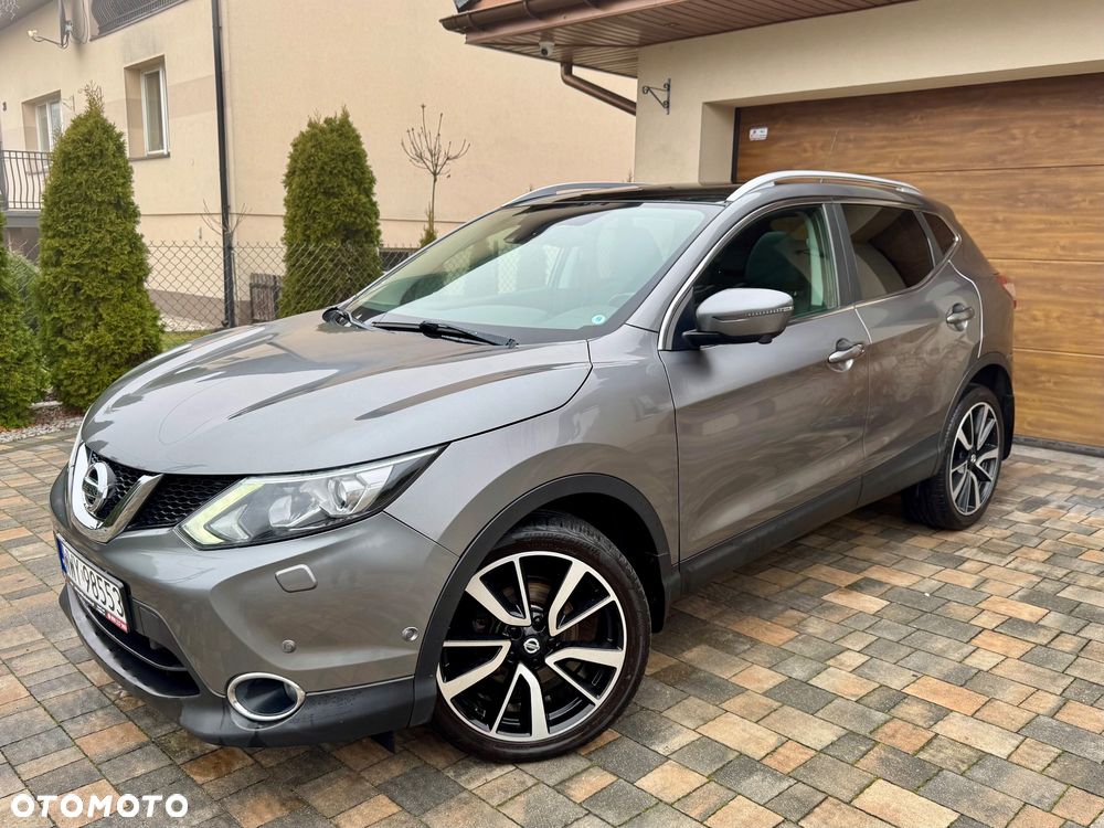 Nissan Qashqai 1.6 DIG-T TEKNA+ - 1