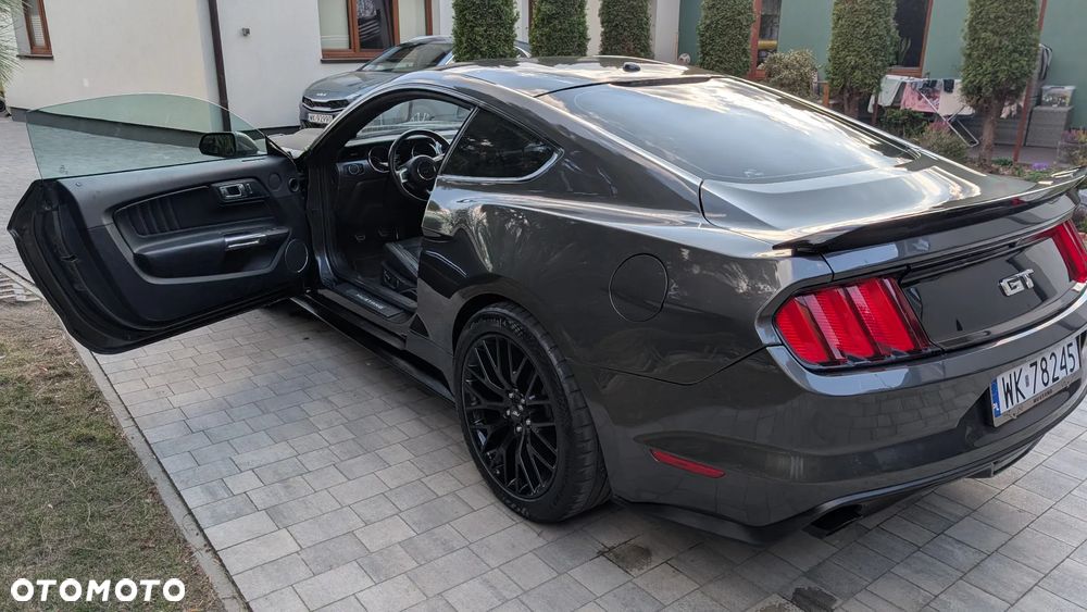 Ford Mustang - 9