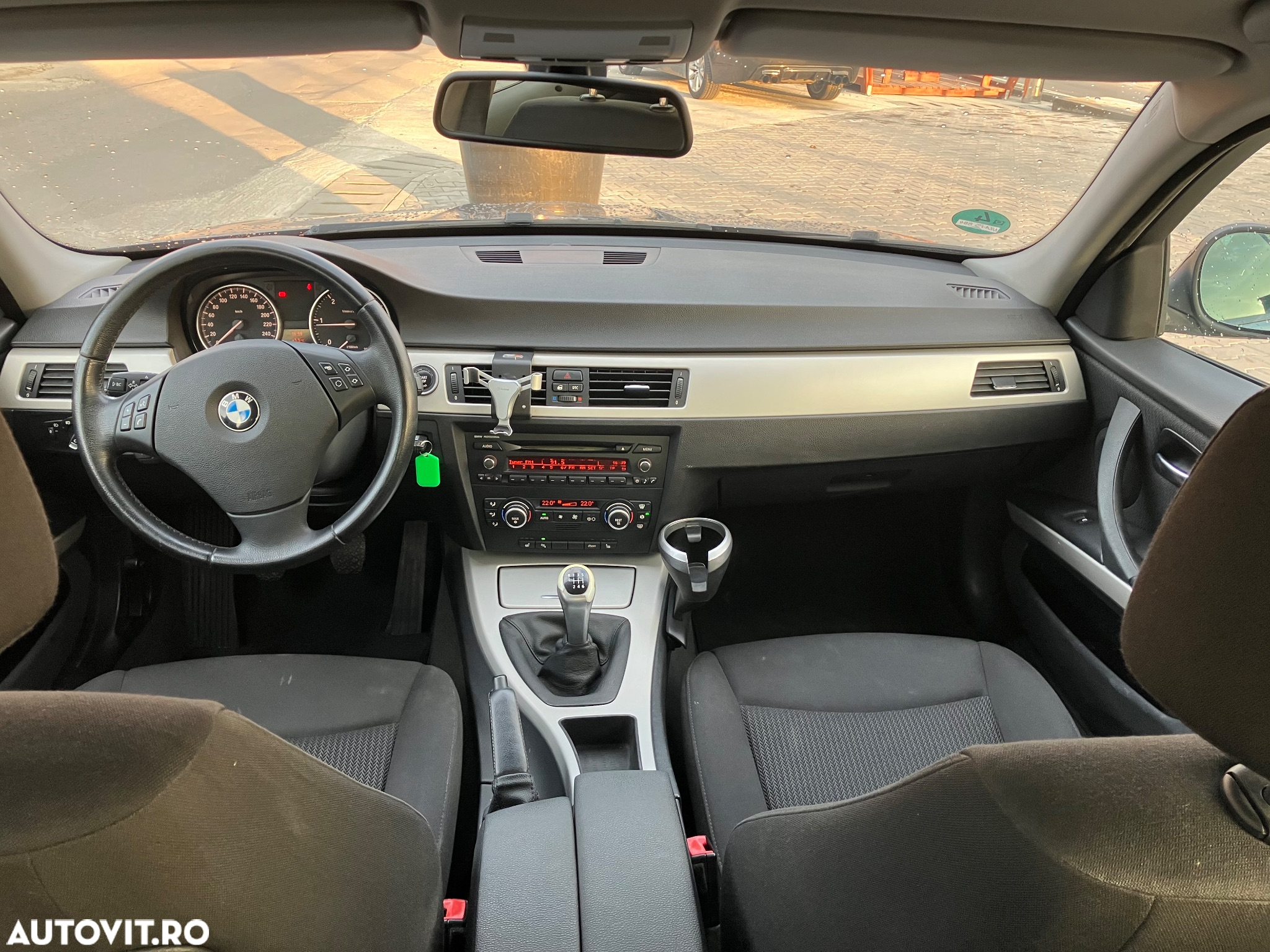 BMW Seria 3 318d - 5