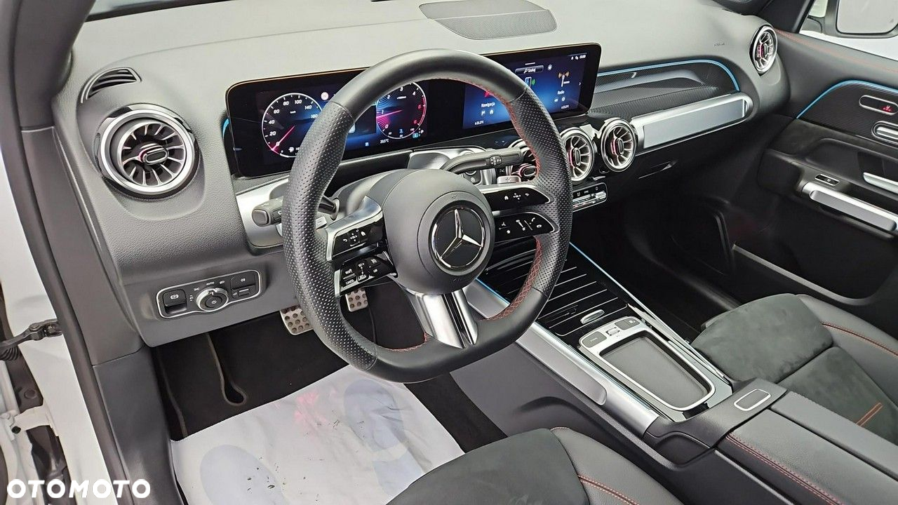 Mercedes-Benz GLB 200 d AMG Line 8G-DCT - 9