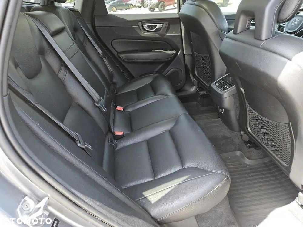 Volvo XC 60 - 22