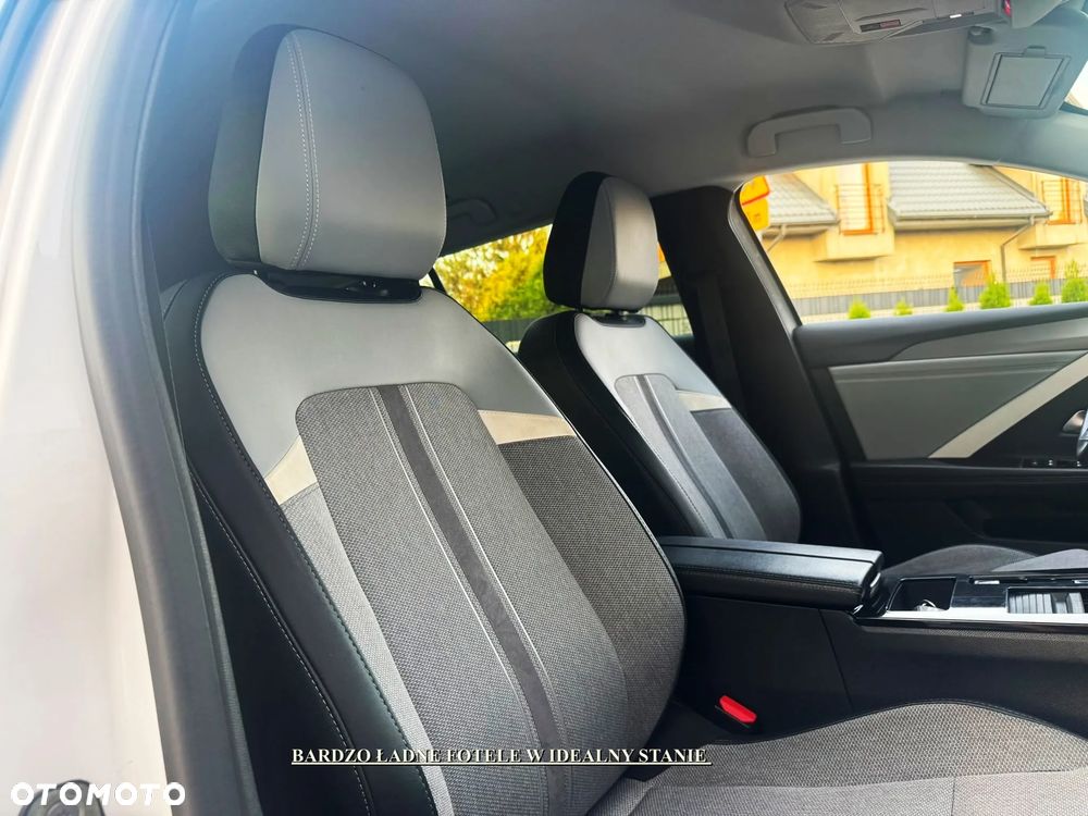 Opel Astra 1.5 D Automatik Business Elegance - 29