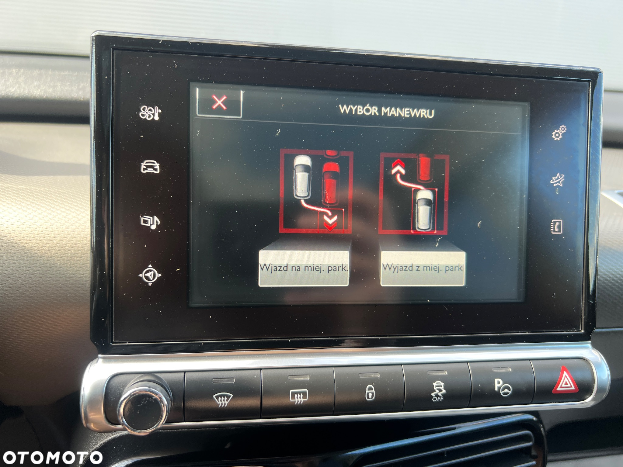 Citroën C4 Cactus 1.2 PureTech Shine Edition S&S - 26