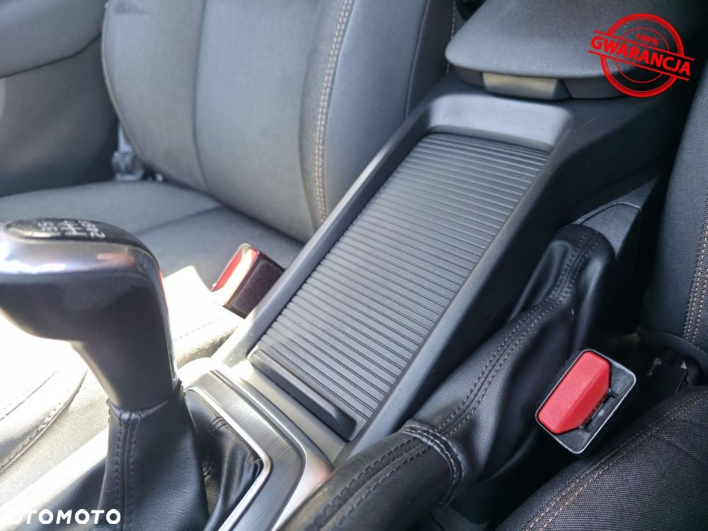 Volvo V40 - 32