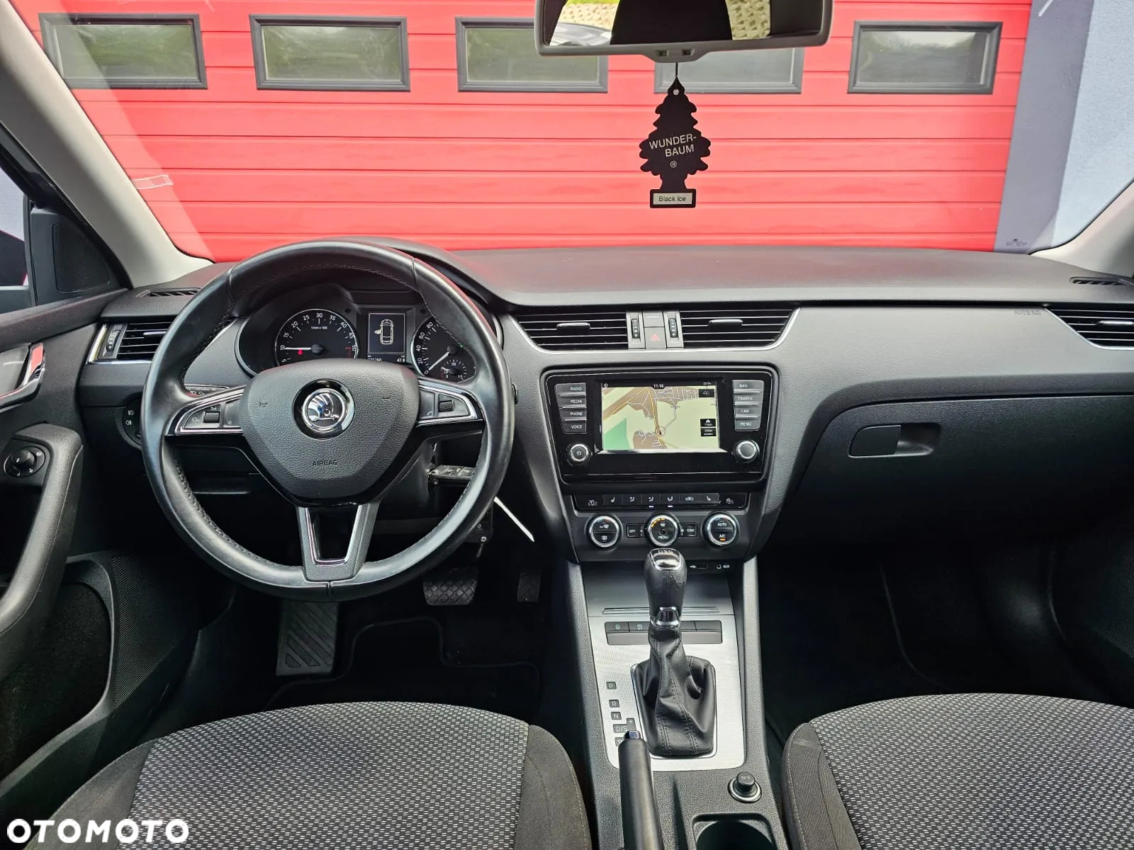 Skoda Octavia 1.6 TDI Ambition DSG - 14