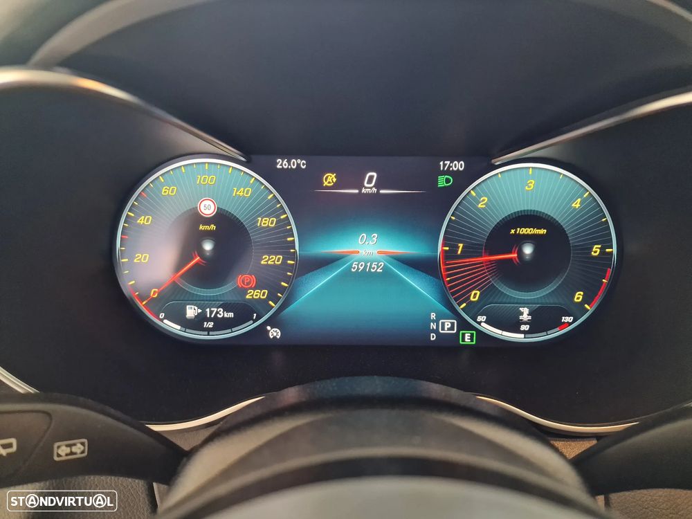 Mercedes-Benz C 300 d AMG Line - 31