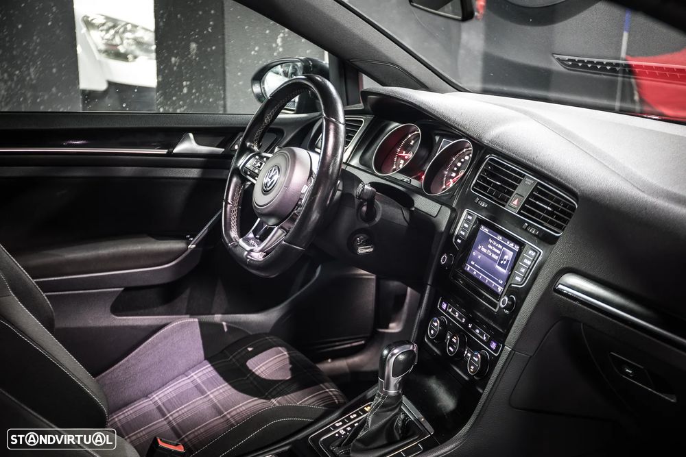 VW Golf GTD (BlueMotion ) DSG - 5