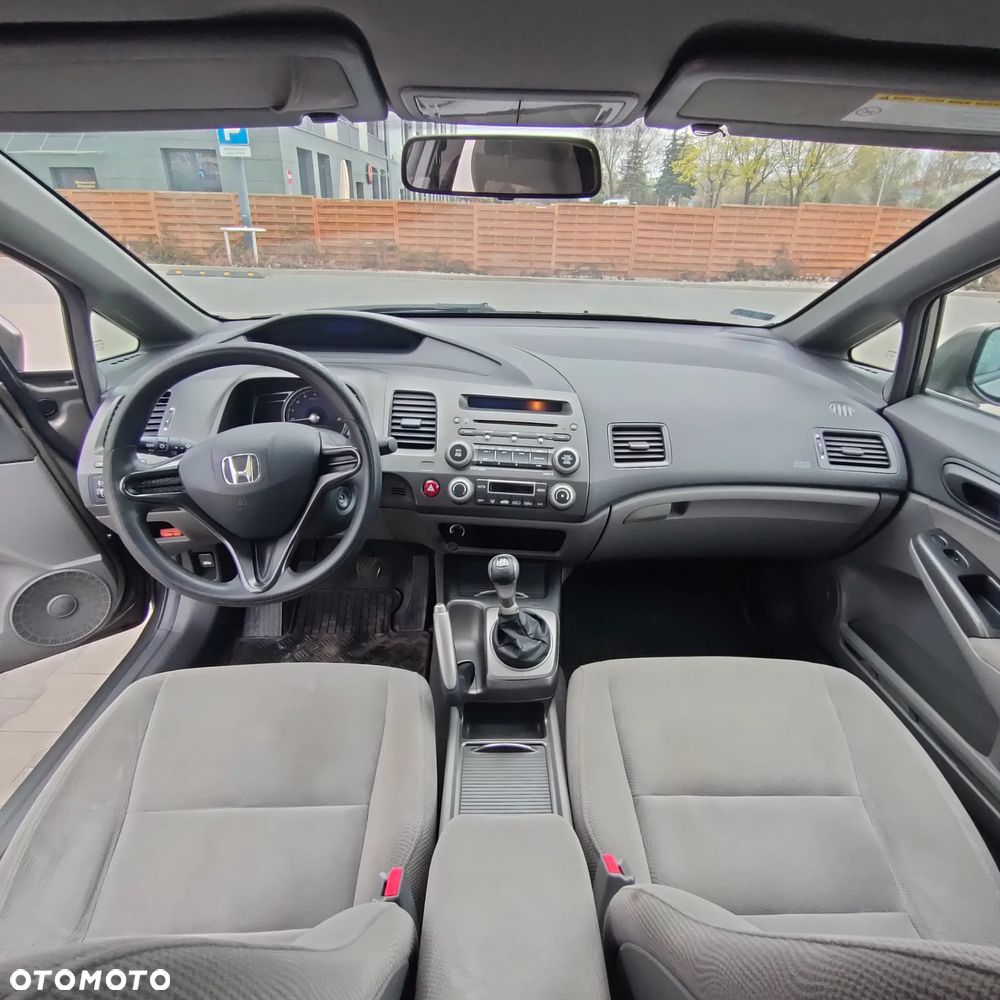 Honda Civic 1.8 Comfort - 11