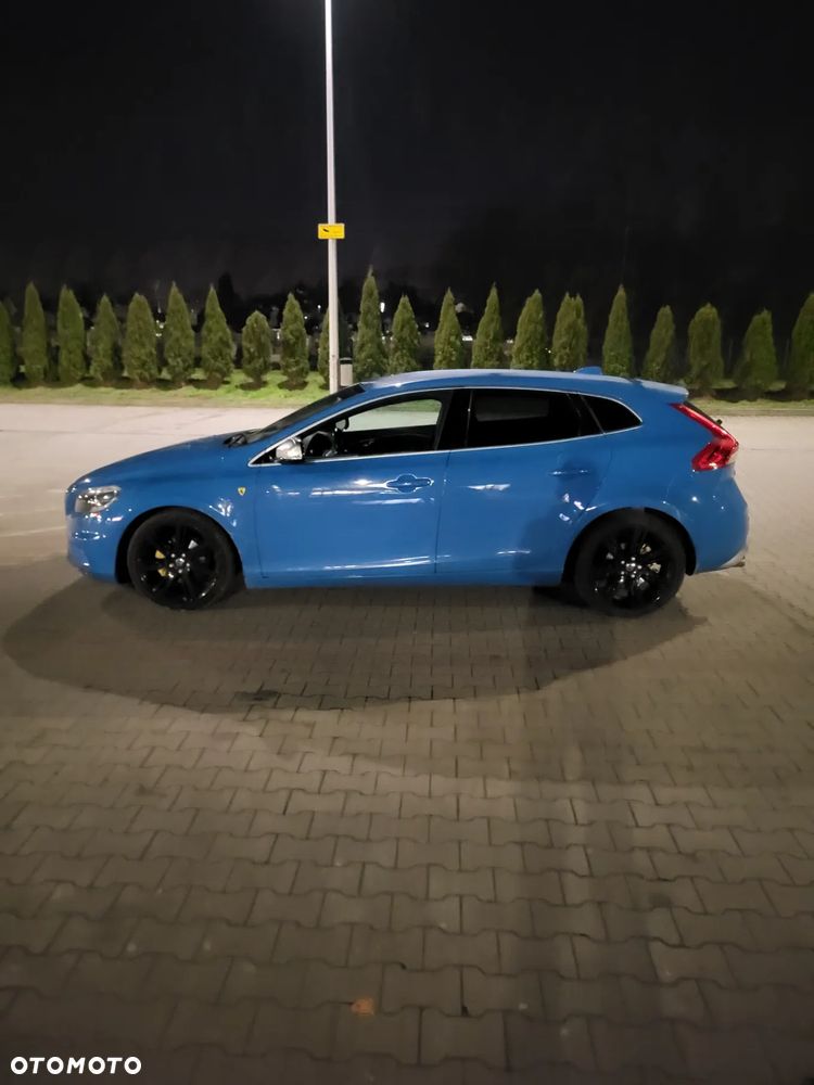 Volvo V40 D2 R Design - 39