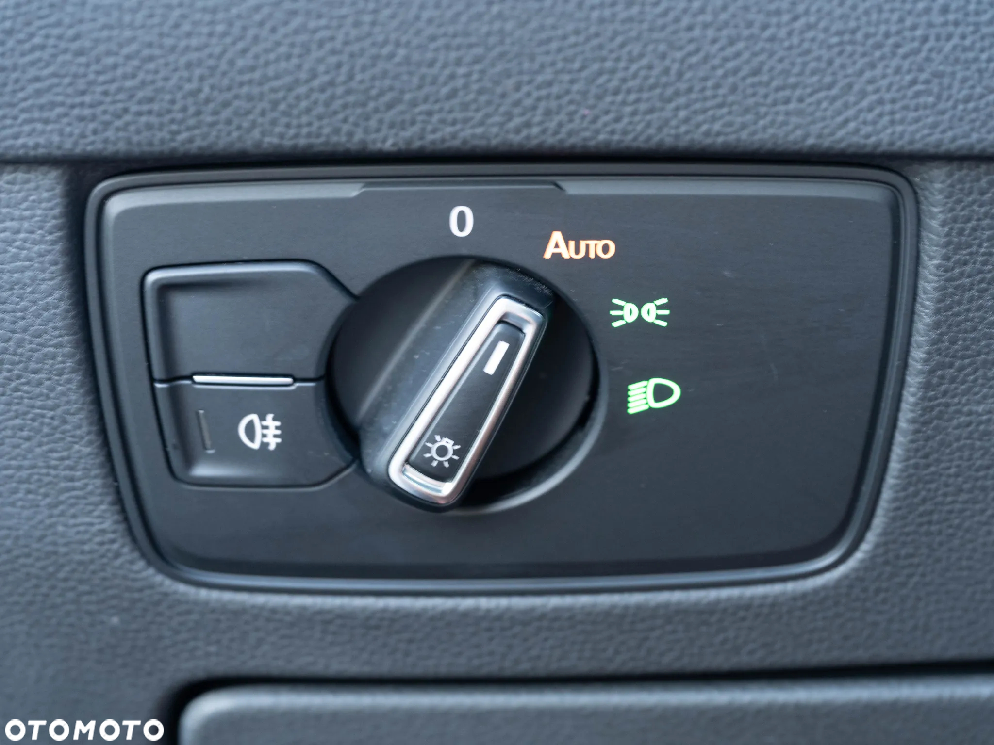 Volkswagen Passat 1.5 TSI EVO Business - 30