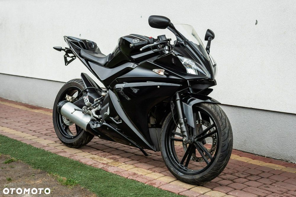 Yamaha YZF - 1