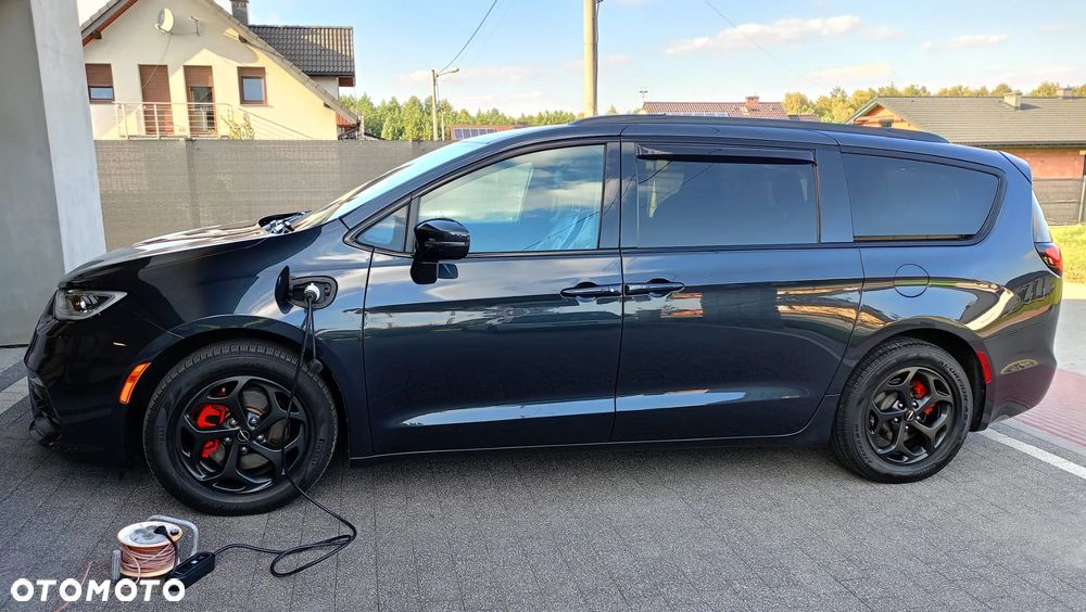 Chrysler Pacifica - 3