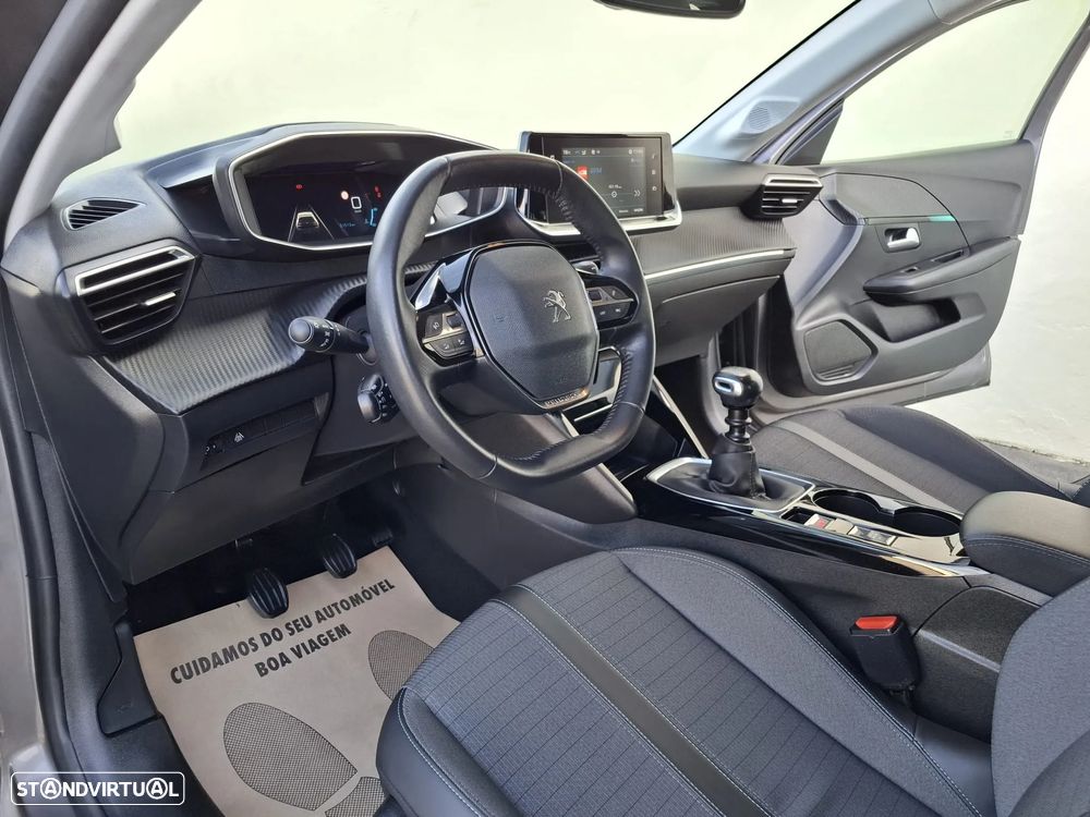 Peugeot 208 1.2 PureTech Allure Pack - 21