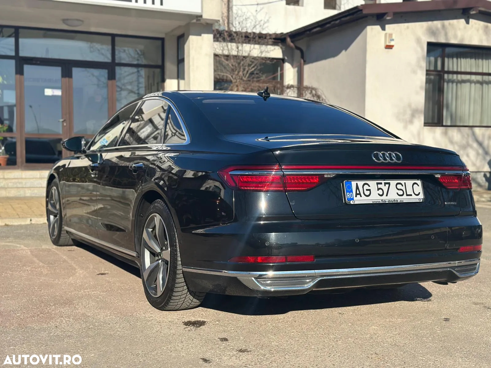 Audi A8 60 TFSI e quattro Tiptronic PHEV - 3
