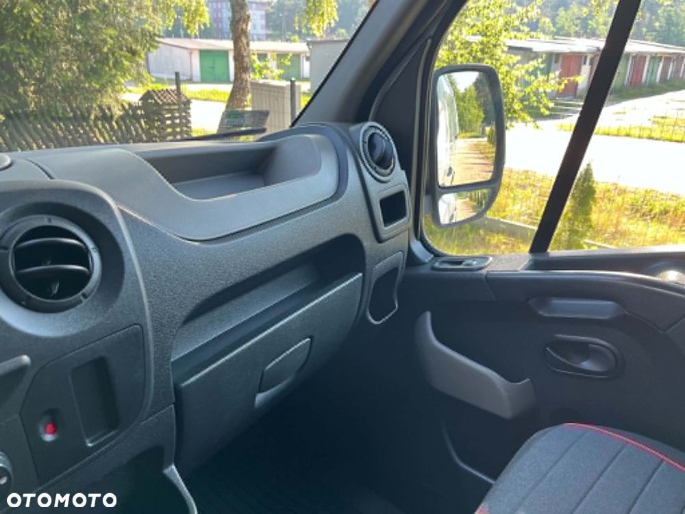 Renault Master - 32