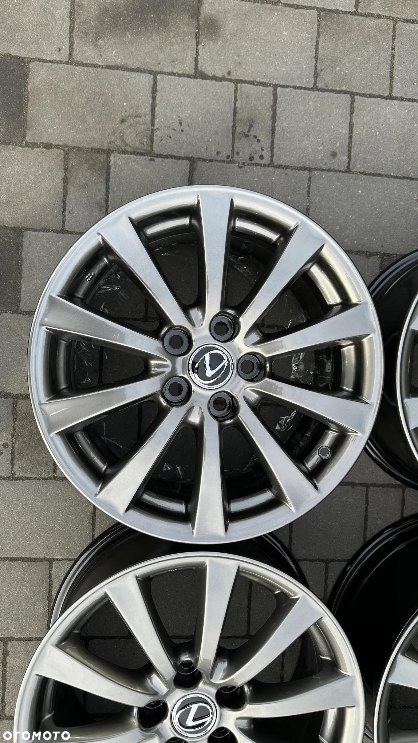 FELGI ALUMINIOWE Lexus Toyota r17 kola alufelgi 5x114.3 GRAFIT ET45 8JX17H2 - 3