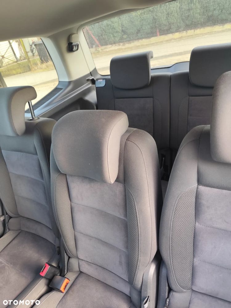 Volkswagen Touran 2.0 TDI DPF Highline - 14