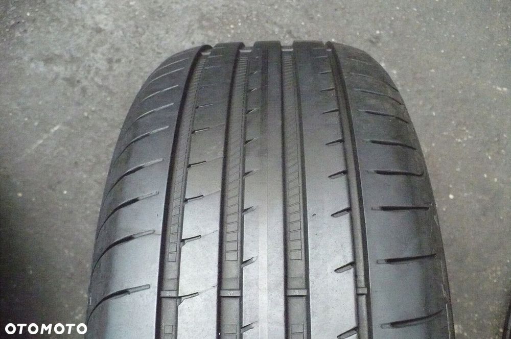 GOODYEAR F1 Asymmetric 3 225/45R19 5,3mm 2022 - 1
