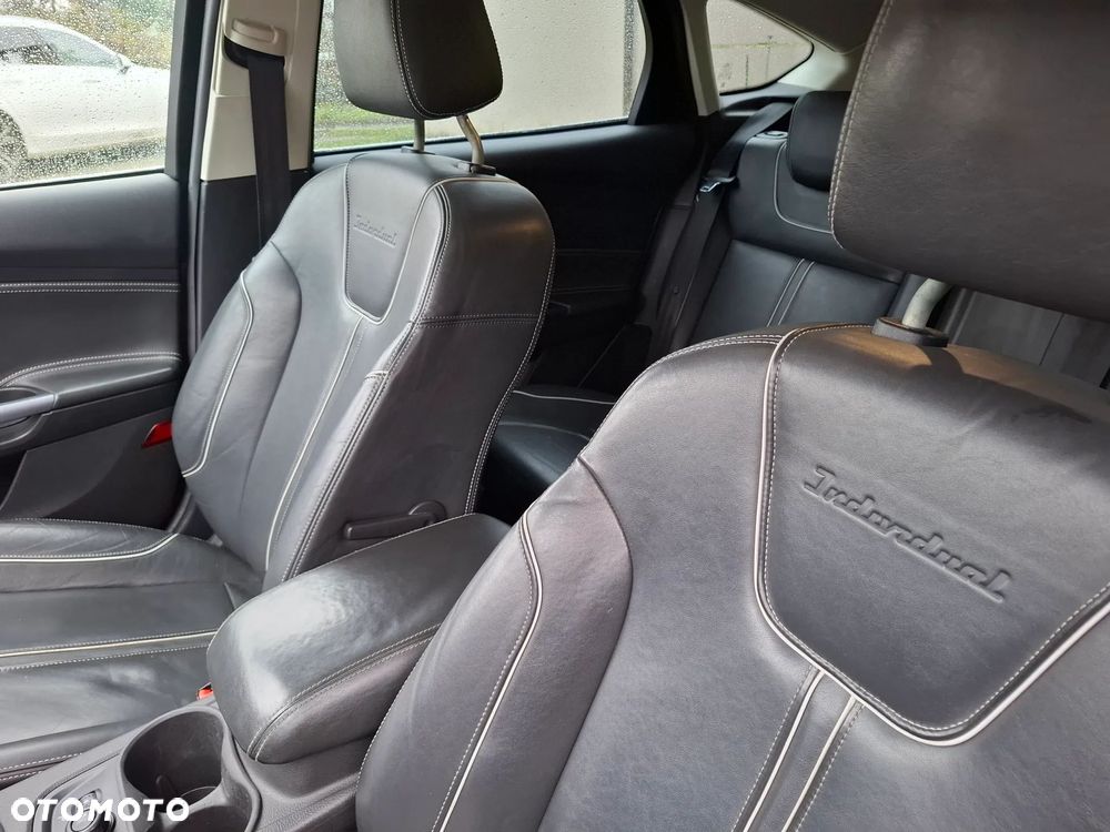 Ford Focus 1.6 EcoBoost Edition - 10