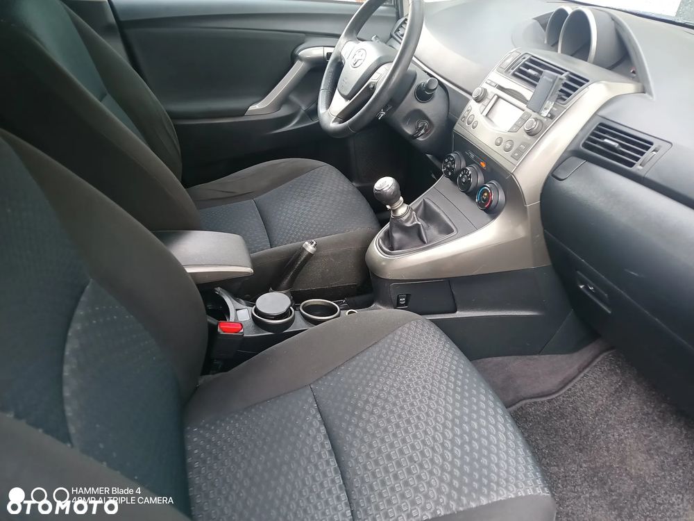 Toyota Verso 2.0 D-4D Edition - 24