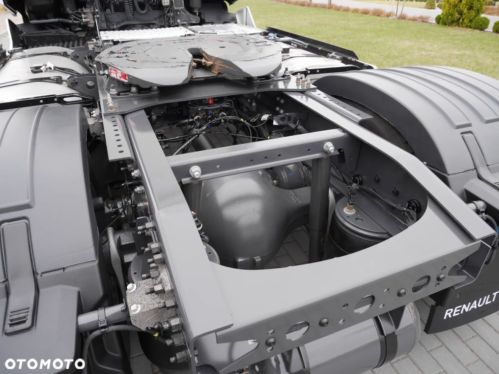 Renault T520 HIGH CAB - 13