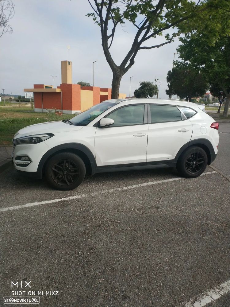 Hyundai Tucson - 4